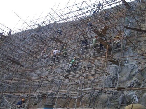 西乡塘公路桩基检测